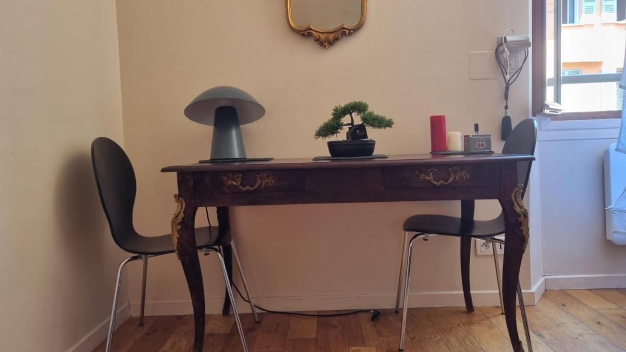 Appartement En Plein Coeur De Vieille نيس المظهر الخارجي الصورة
