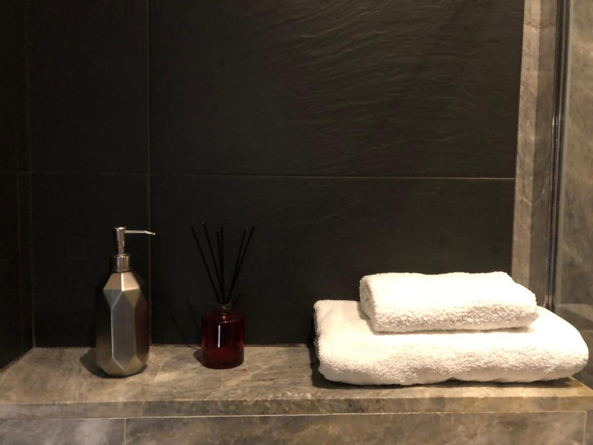 Appartement En Plein Coeur De Vieille نيس المظهر الخارجي الصورة